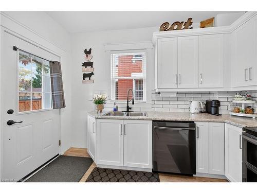 22 Griffith Street, Welland, ON - Indoor Photo Showing Kitchen With Double Sink