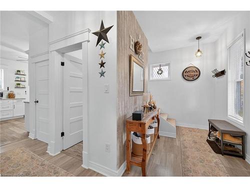 22 Griffith Street, Welland, ON - Indoor Photo Showing Other Room