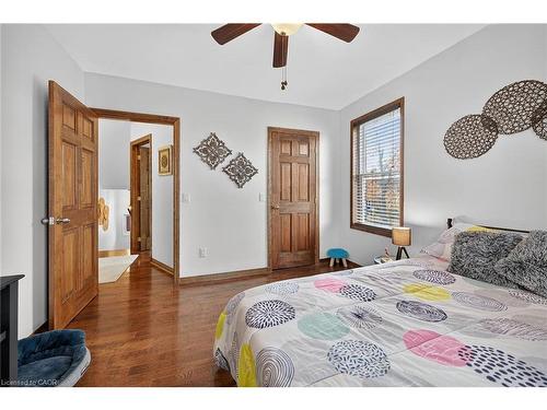 22 Griffith Street, Welland, ON - Indoor Photo Showing Bedroom