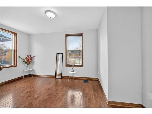 22 Griffith Street, Welland, ON - Indoor Photo Showing Other Room