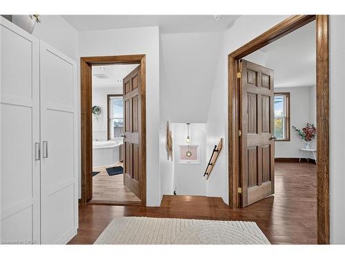 22 Griffith Street, Welland, ON - Indoor Photo Showing Other Room