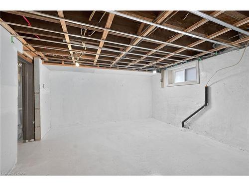 22 Griffith Street, Welland, ON - Indoor Photo Showing Basement