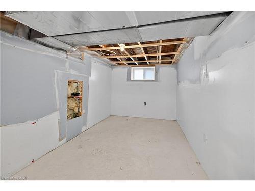 22 Griffith Street, Welland, ON - Indoor Photo Showing Basement