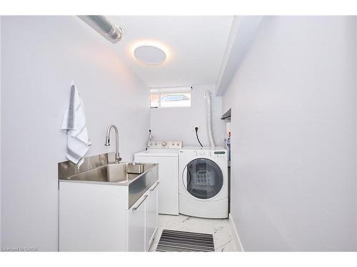 2214 Prospect Street, Burlington, ON - Indoor Photo Showing Laundry Room