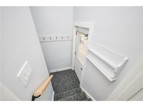 2214 Prospect Street, Burlington, ON - Indoor