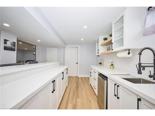 2214 Prospect Street, Burlington, ON - Indoor Photo Showing Kitchen With Upgraded Kitchen