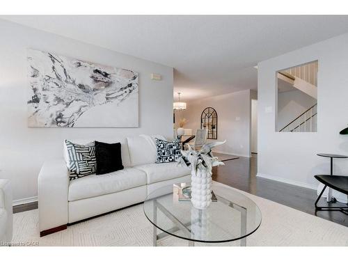 4-1509 Upper Middle Road, Burlington, ON - Indoor Photo Showing Living Room