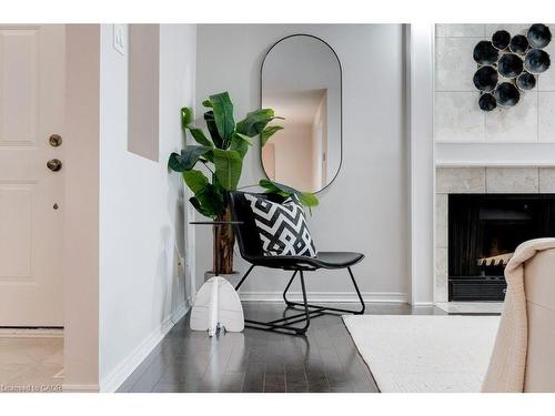 4-1509 Upper Middle Road, Burlington, ON - Indoor Photo Showing Other Room