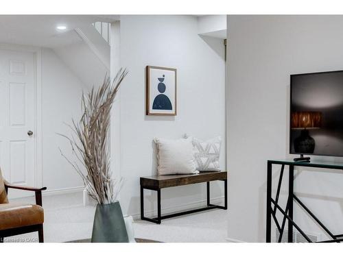 4-1509 Upper Middle Road, Burlington, ON - Indoor