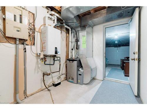 4-1509 Upper Middle Road, Burlington, ON - Indoor Photo Showing Basement