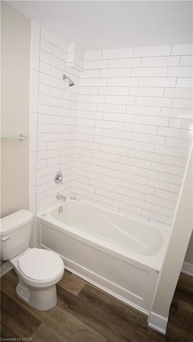 5-237 Hellems Avenue, Welland, ON - Indoor Photo Showing Bathroom