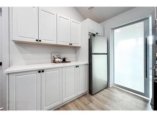 654 West 5Th Street, Hamilton, ON - Indoor Photo Showing Other Room