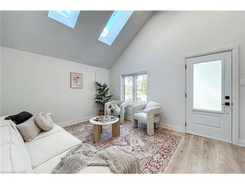 654 West 5Th Street, Hamilton, ON - Indoor