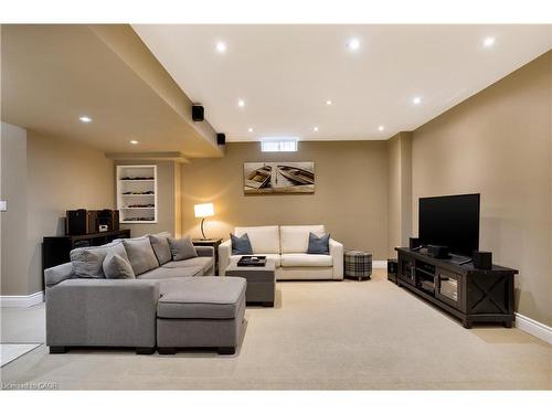 2472 Chaplin Road, Oakville, ON - Indoor