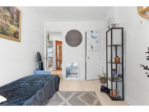 719 Kingston Road, Toronto, ON - Indoor