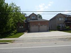 129 Highland Road W Stoney Creek, ON L8J 2S7