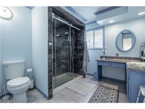 980 King Street E, Hamilton, ON - Indoor Photo Showing Bathroom
