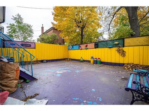 980 King Street E, Hamilton, ON - Outdoor