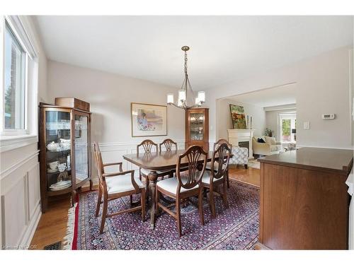 668 Tomahawk Crescent, Ancaster, ON - Indoor Photo Showing Dining Room