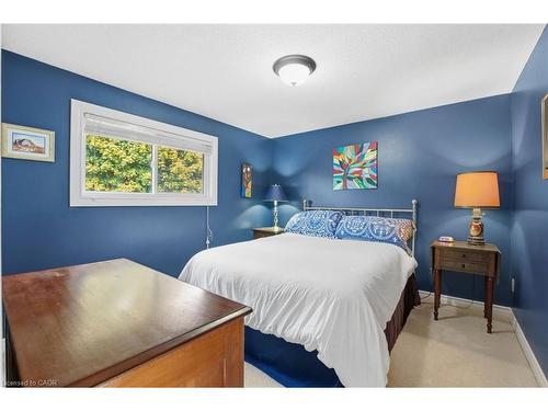 668 Tomahawk Crescent, Ancaster, ON - Indoor Photo Showing Bedroom