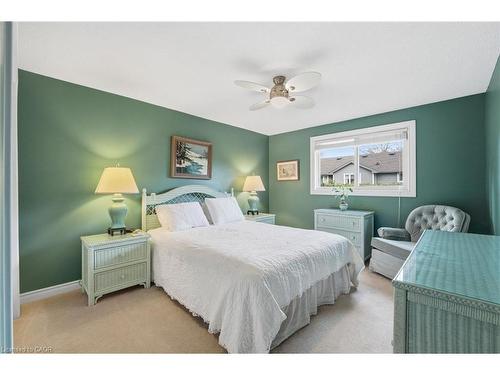 668 Tomahawk Crescent, Ancaster, ON - Indoor Photo Showing Bedroom
