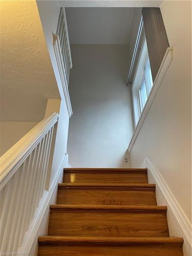 111 Ottawa Street, Hamilton, ON - Indoor Photo Showing Other Room