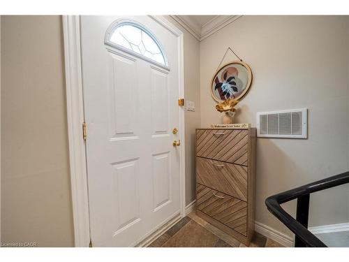 1548 Westminster Place, Burlington, ON - Indoor Photo Showing Other Room