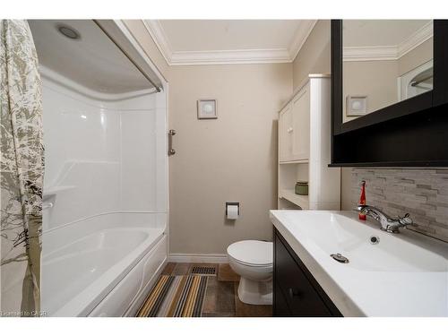 1548 Westminster Place, Burlington, ON - Indoor Photo Showing Bathroom