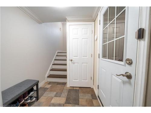 1548 Westminster Place, Burlington, ON - Indoor Photo Showing Other Room