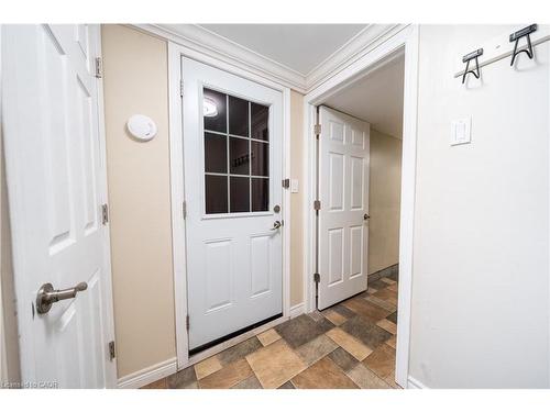 1548 Westminster Place, Burlington, ON - Indoor Photo Showing Other Room
