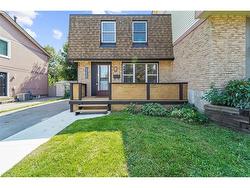 MAIN-2258 Manchester Drive  Burlington, ON L7P 3W2