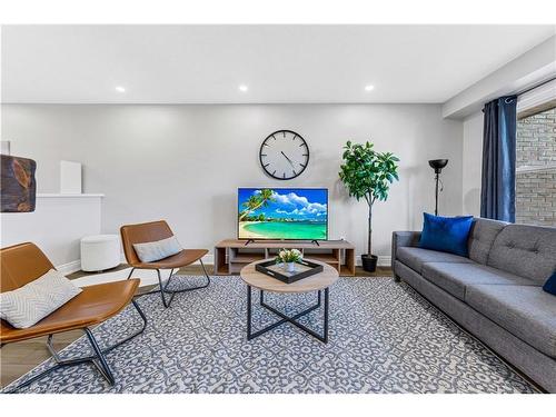 Main-2258 Manchester Drive, Burlington, ON - Indoor