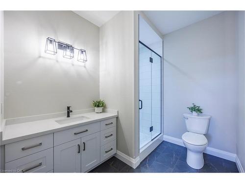 377 Argyle Avenue, Delhi, ON - Indoor Photo Showing Bathroom