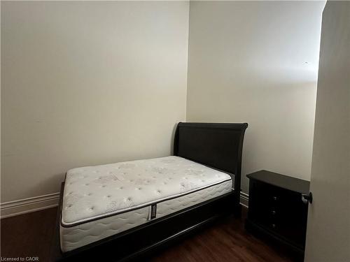 310-200 Stinson Street, Hamilton, ON - Indoor Photo Showing Bedroom