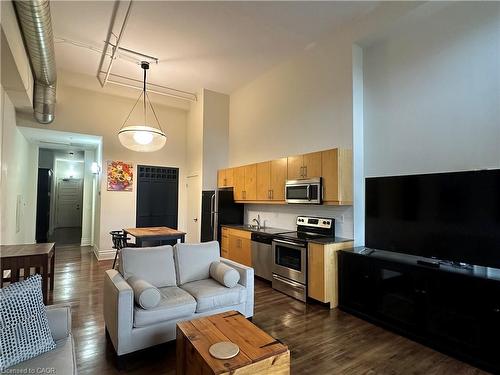 310-200 Stinson Street, Hamilton, ON - Indoor Photo Showing Other Room