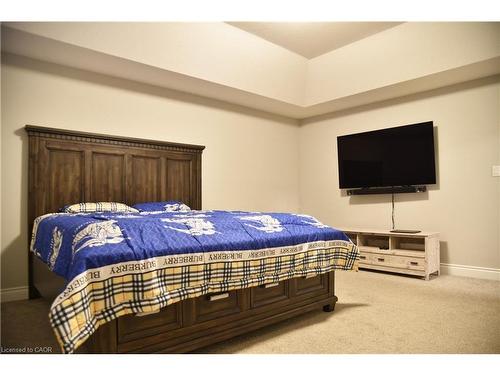 1930 Jim Hebb Way, London, ON - Indoor Photo Showing Bedroom