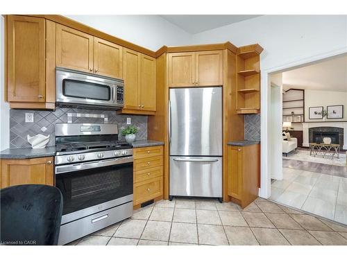 5433 Spruce Avenue, Burlington, ON - Indoor Photo Showing Kitchen