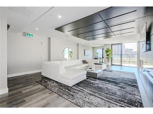 610-15 Queen Street S, Hamilton, ON - Indoor