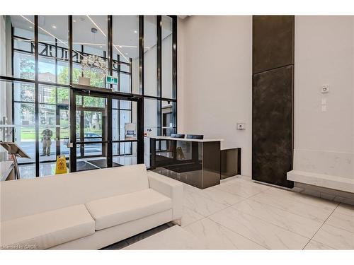 610-15 Queen Street S, Hamilton, ON - Indoor Photo Showing Other Room