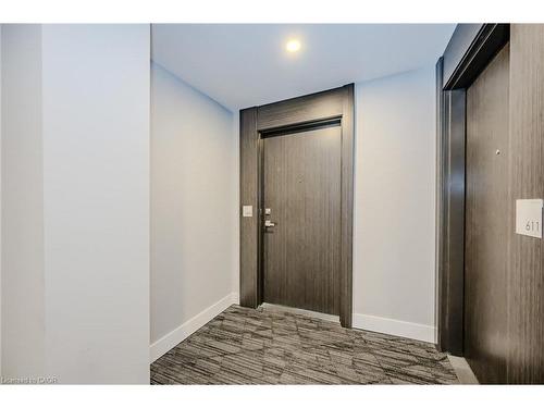 610-15 Queen Street S, Hamilton, ON - Indoor Photo Showing Other Room
