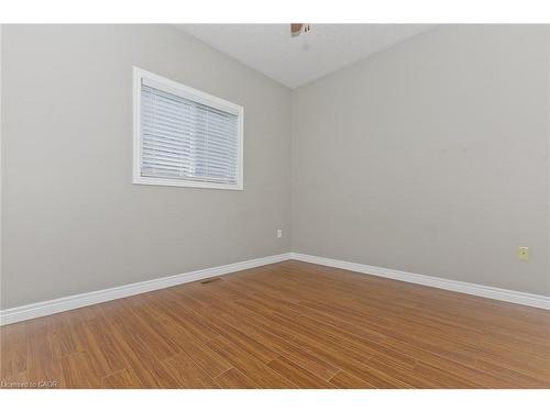 200 Regatta Drive, Welland, ON - Indoor Photo Showing Other Room