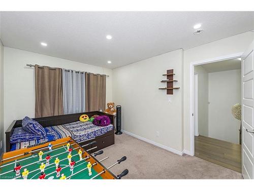 220 Bedrock Drive, Hamilton, ON - Indoor Photo Showing Bedroom