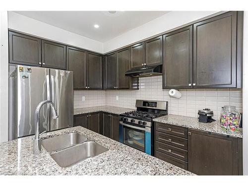 220 Bedrock Drive, Hamilton, ON - Indoor Photo Showing Kitchen With Stainless Steel Kitchen With Double Sink With Upgraded Kitchen