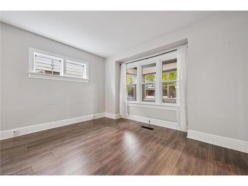 41 Rose Street, Kitchener, ON - Indoor Photo Showing Other Room