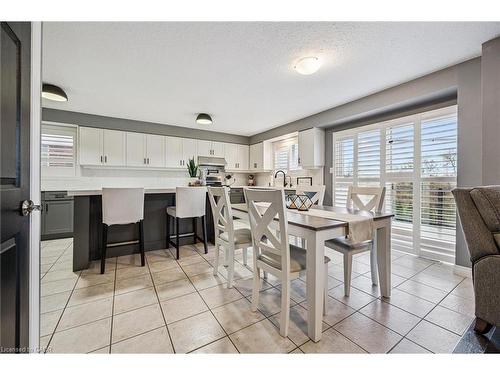 191 Green Vista Drive, Cambridge, ON - Indoor Photo Showing Dining Room