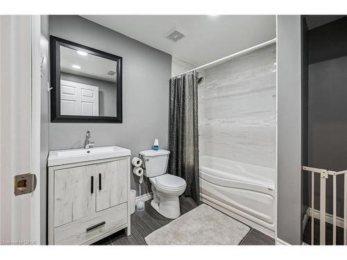 191 Green Vista Drive, Cambridge, ON - Indoor Photo Showing Bathroom