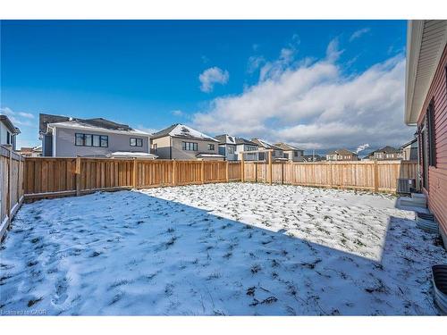 11 Frontier Drive, Thorold, ON - Outdoor
