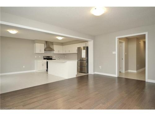 2 Crosswinds Drive, Kitchener, ON - Indoor Photo Showing Kitchen