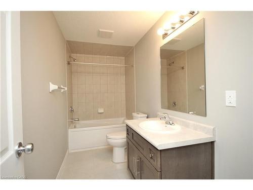 2 Crosswinds Drive, Kitchener, ON - Indoor Photo Showing Bathroom