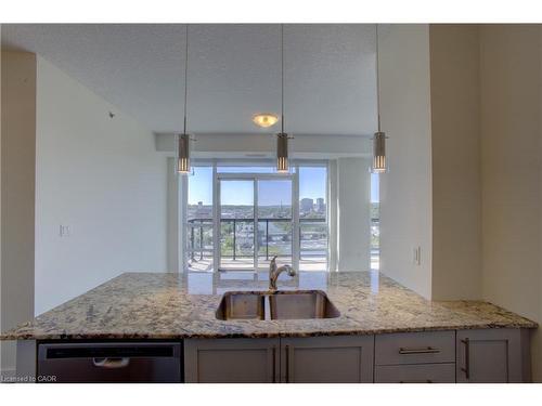 1007-150 Water Street N, Cambridge, ON - Indoor Photo Showing Kitchen With Upgraded Kitchen